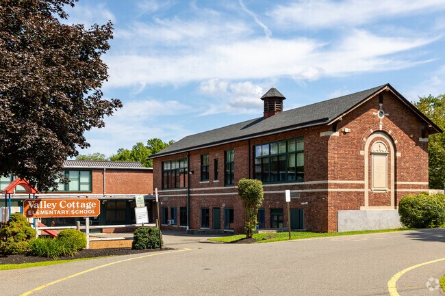 Valley Cottage Elementary School stands out as the premier public elementary school in Rockland County.