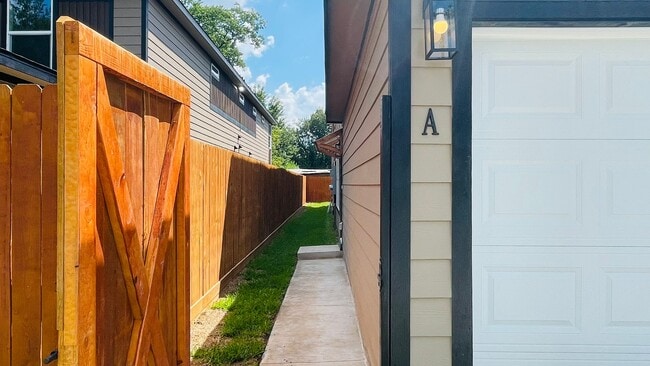 8416 Sandra St, Houston, TX 77016 - photo 4