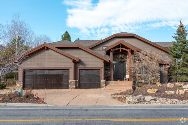 Custom homes are popular in Snyderville’s high-value neighborhoods.