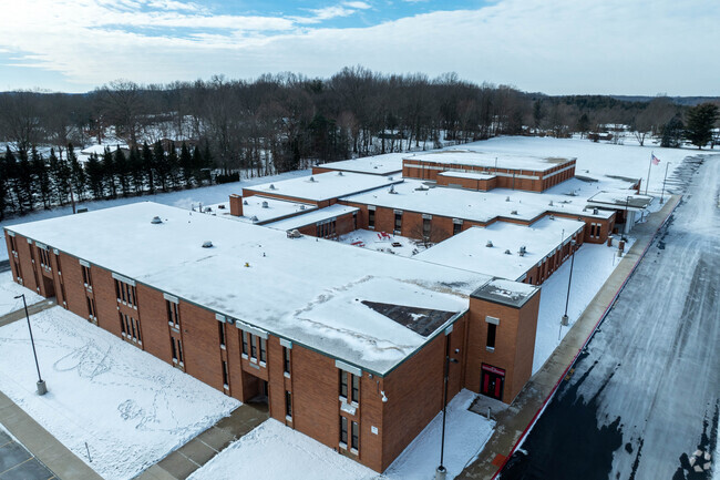 Field Middle School is located in Mogadore, Ohio.
