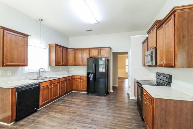 44 Creek View Ct, Hoschton, GA 30548 - photo 7