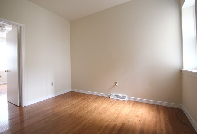 2320 Catharine St unit 1, Philadelphia, PA 19146 - photo 5