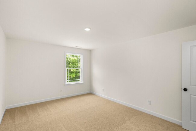 25 Rosewood Ln, Youngsville, NC 27596 - photo 4