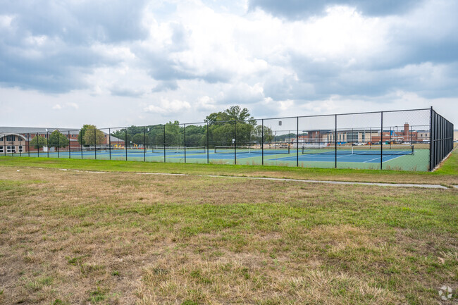 Meade Middle School in Fort Meade has 827 students.