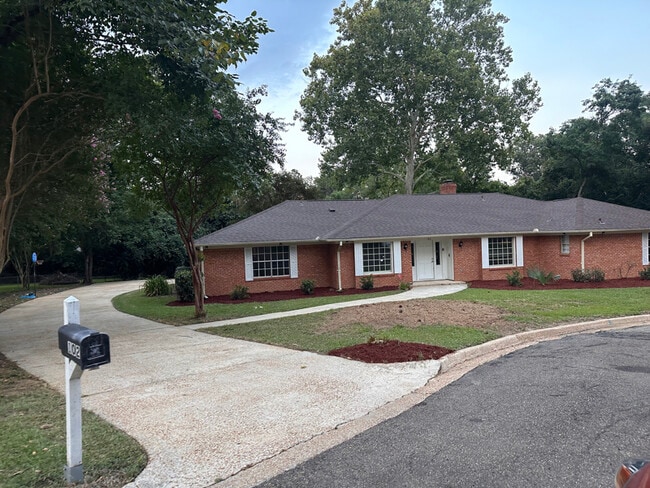 102 Friars Cove, Clinton, MS 39056 - photo 2