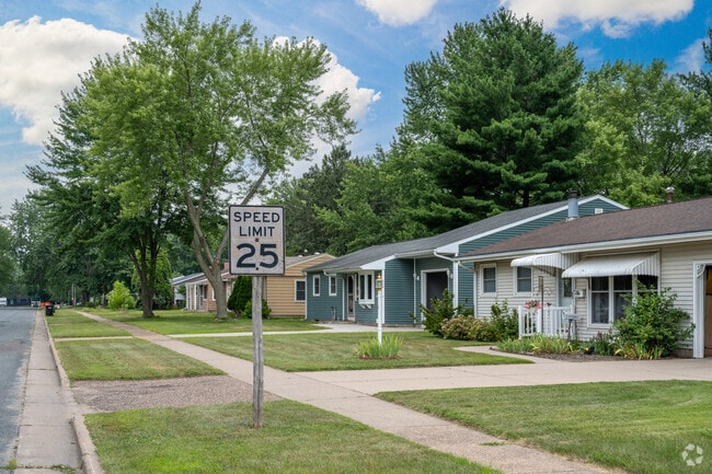 Rows of ranch style homes make up a majority of Altoona's residential area.