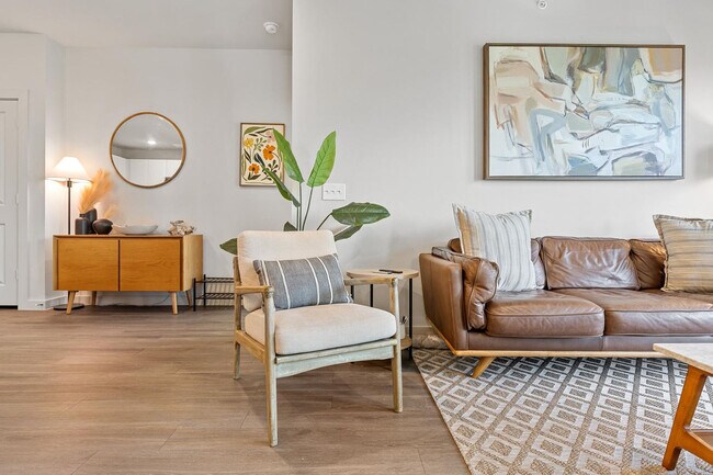 5820 1/2 Cameron Rd unit FL3-ID1303393P, Austin, TX 78723 - photo 4