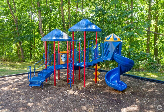 Sagamore Hills, Middletown, CT 06457 - photo 7