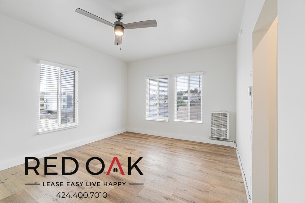 516 N Harvard Blvd unit 202, Los Angeles, CA 90004 - photo 1