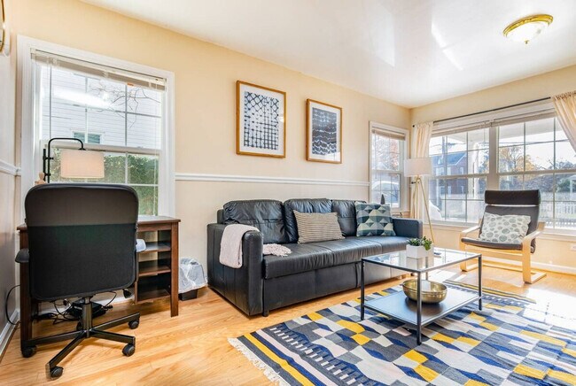 4737 Wilson Blvd unit ID1014210P, Arlington, VA 22203 - photo 4