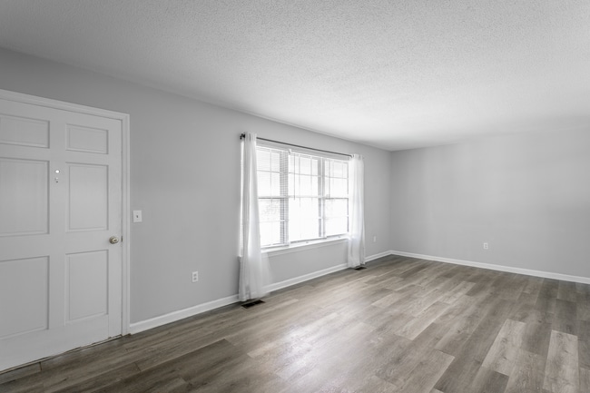 218 Townsend Cir, Ringgold, GA 30736 - photo 5