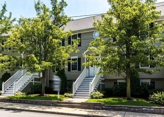 30 Russell St, Waltham, MA 02453
