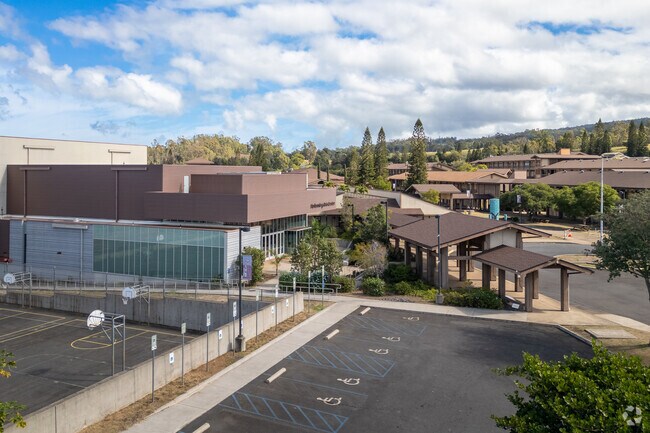 Students in middle and high school typically attend Samuel Enoka Kalama Intermediate School or King Kekaulike High School, both located in the upcountry town of Pukalani.