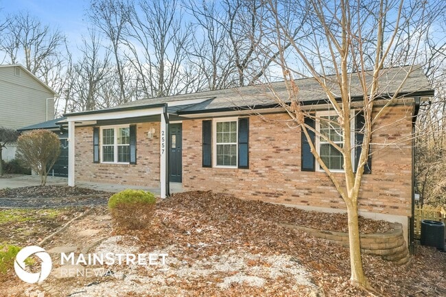 2557 Tricia Ln, High Ridge, MO 63049 - photo 2