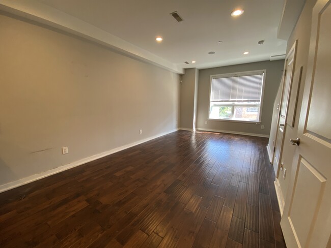 1744 N Marshall St, Philadelphia, PA 19122 - photo 2