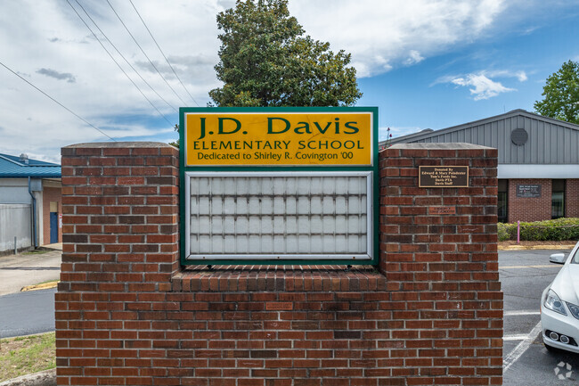 Davis Elementary School