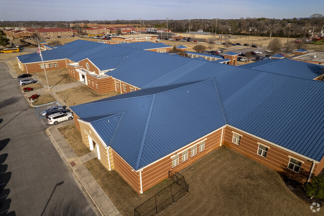 Hazel Green Elementary is a public primary school in Hazel Green Alabama.