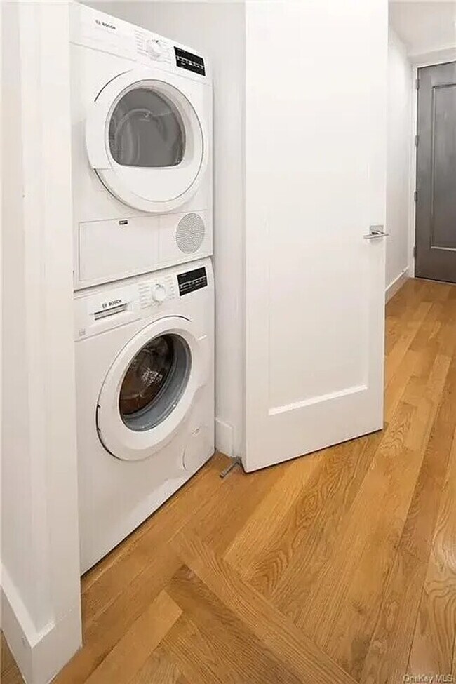 543 3rd Ave unit ID1058845P, New York, NY 10016 - photo 7