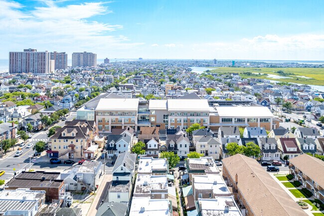 Students can walk to Richmond Avenue School.