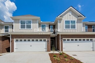 135 Rising Private Ln, Gallatin, TN 37066