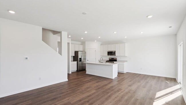 221 Ames Dr, Whiteland, IN 46184 - photo 7