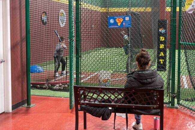 D-Bat near Arbury Hills in Mokena is the premier baseball training facility in the country.