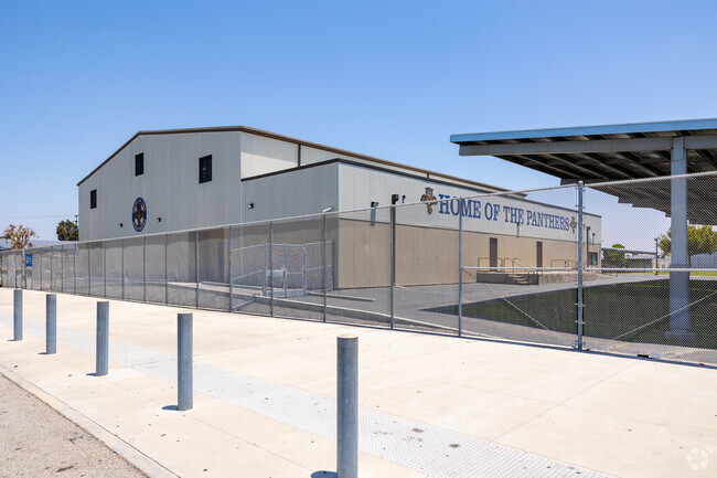 Prairie Vista Middle School in Hawthorne, CA is home to the Panthers.