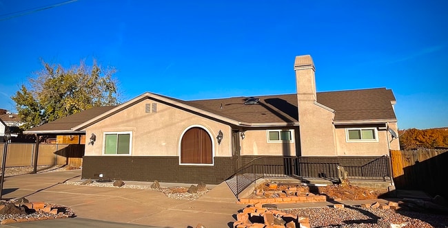 1010 N 1800 E, Saint George, UT 84770 - photo 2