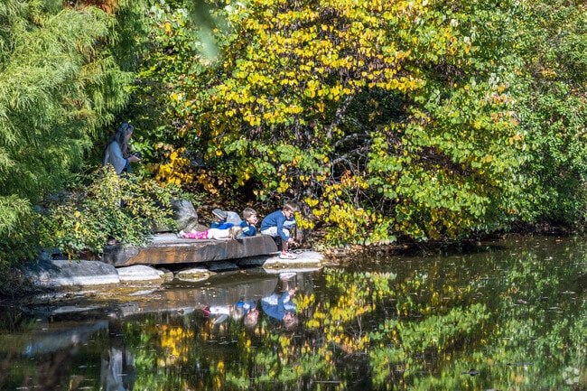 Wellfield Botanic Gardens has beautiful scenery for Baker Park residents to enjoy.