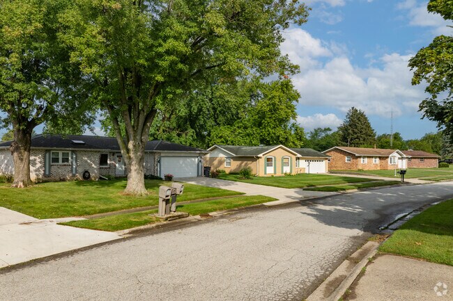 Mature trees line the streets on most Cedar Crest neighborhood streets.