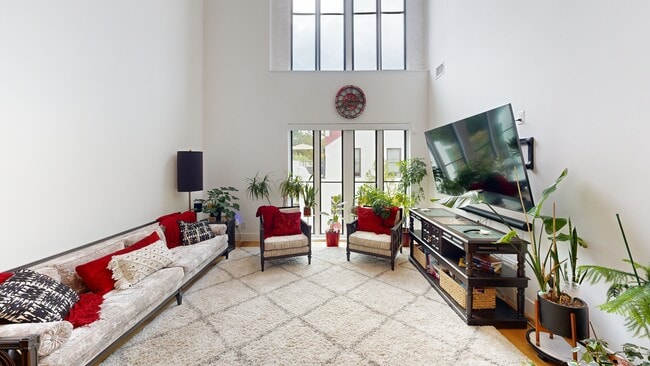 2701 Hume Dr unit 1200, Silver Spring, MD 20910 - photo 2