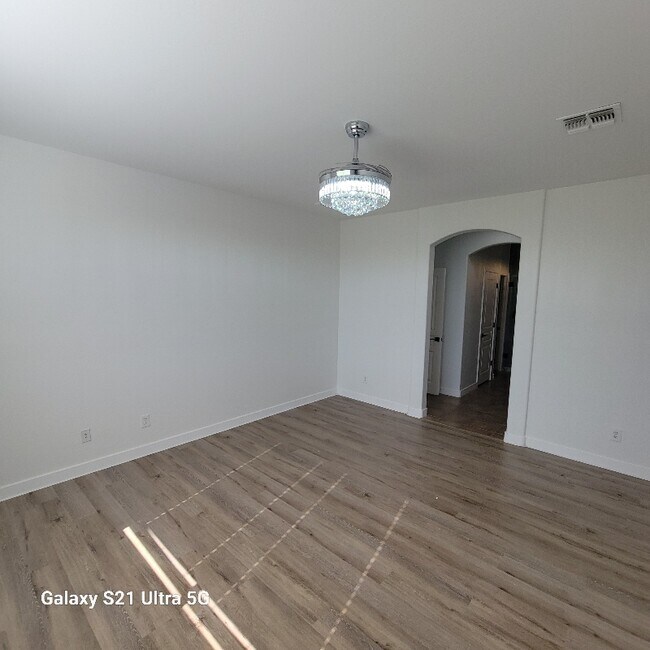 26716 N 167th Ln, Surprise, AZ 85387 - photo 6