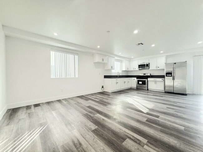 2853 Cincinnati St, Los Angeles, CA 90033 - photo 3