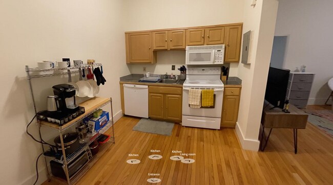16 Aberdeen St unit 15-2, Boston, MA 02215 - photo 2