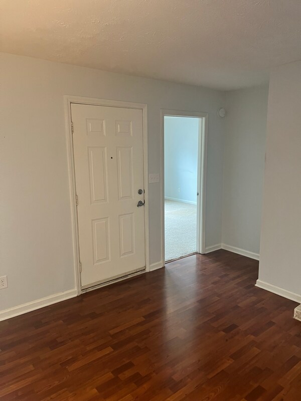 400 Abbottswood Dr, Fayetteville, NC 28301 - photo 3