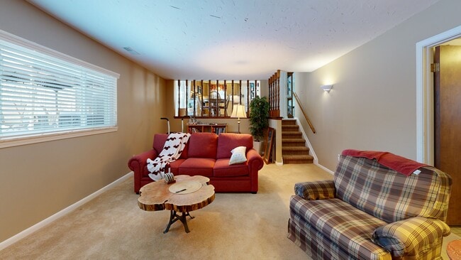 839 Harlequin Ct, Highland, MI 48357 - photo 3