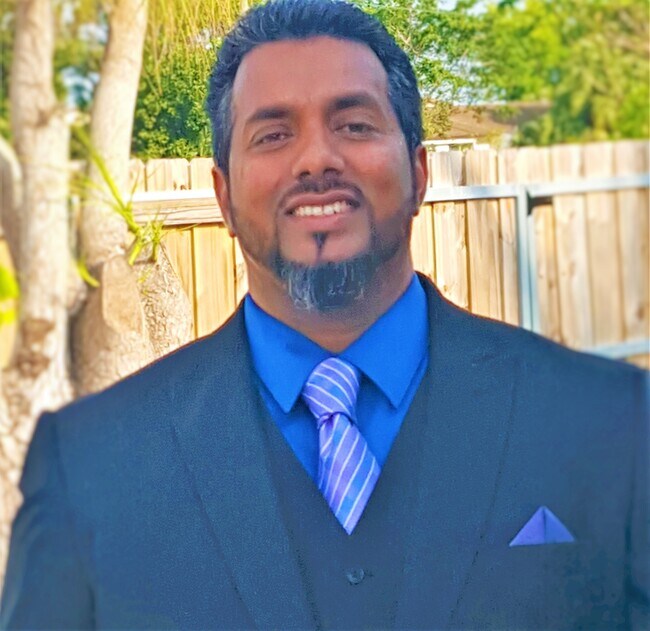 Agent Photo