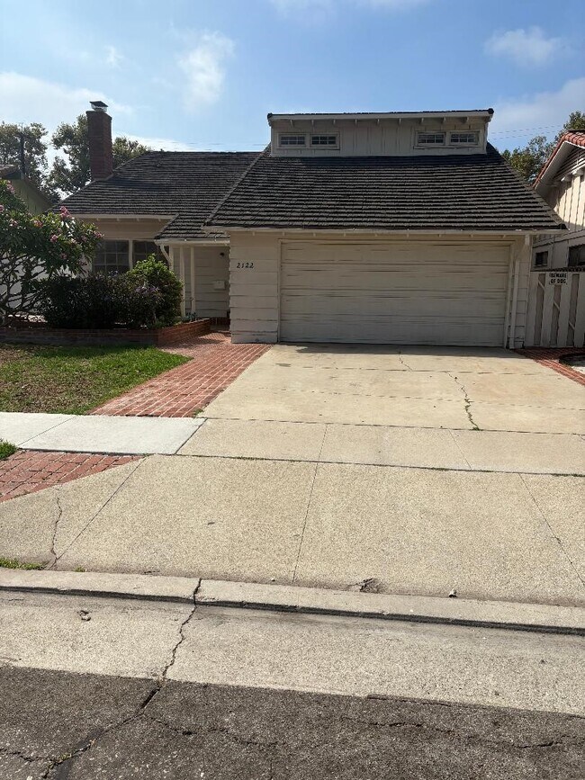 2122 W 183rd St, Torrance, CA 90504