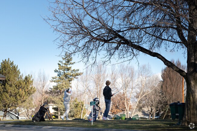 Several golf facilities are available near Downtown Meridian.