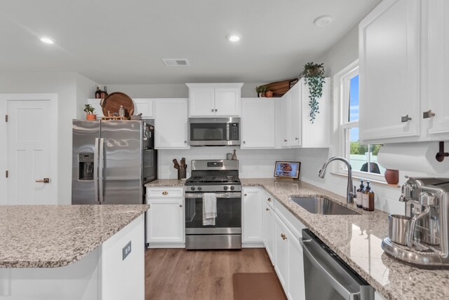 922 Daylily Cir, Navassa, NC 28451 - photo 7