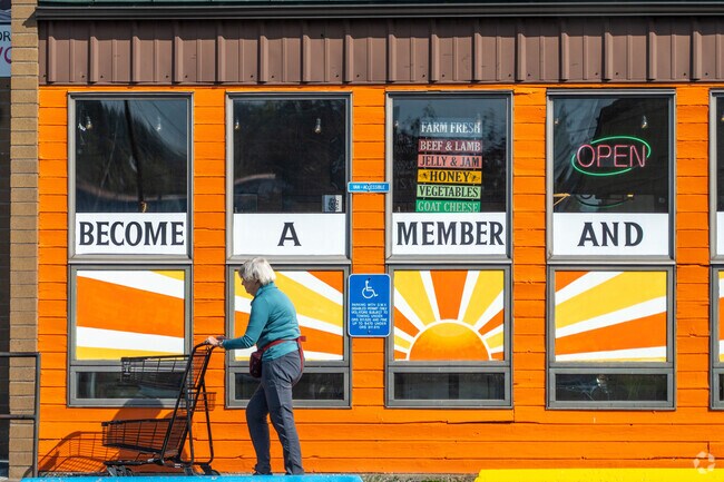 Locavore Market offers local farm products to the residents of Larkspur.