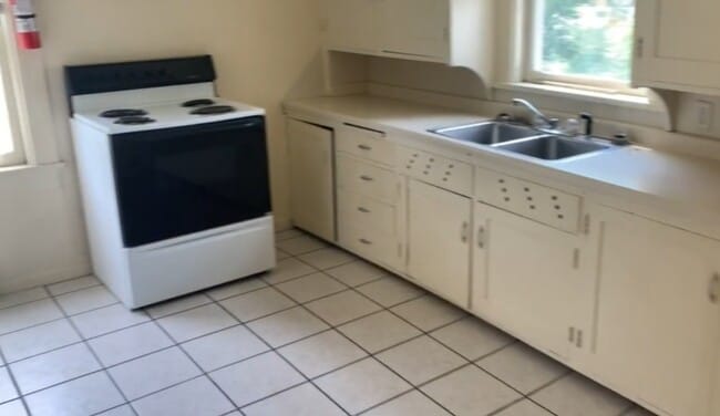 717 Water St, Eau Claire, WI 54703 - photo 3