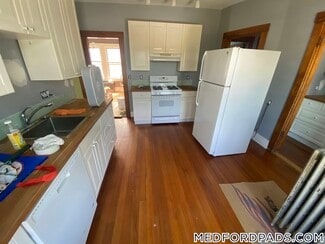 48 Summer St, Medford, MA 02155