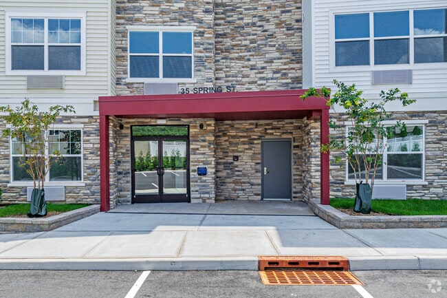 Spring Street Residences, Wallington, NJ 07057 - photo 2