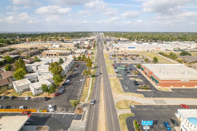 There are several shopping opportunities along N May Avenue in the FBIR neighborhood.