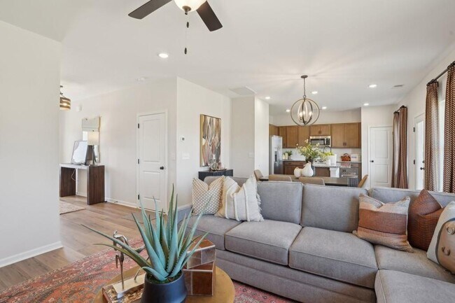 111 Sycamore Ln, Calhoun, GA 30701 - photo 6