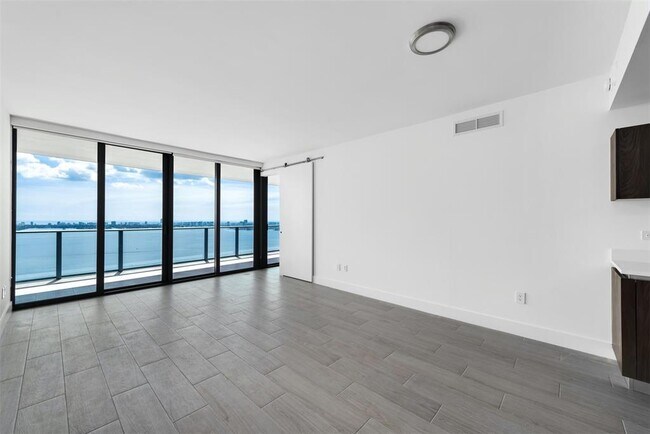 One Paraiso unit 4104, Miami, FL 33137 - photo 5