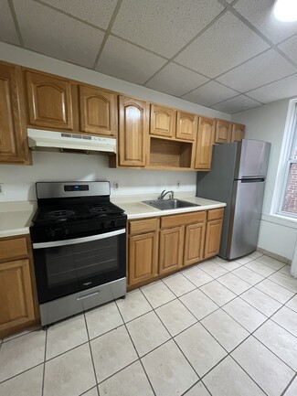 179 W 48th St Unit 17, Bayonne, NJ 07002