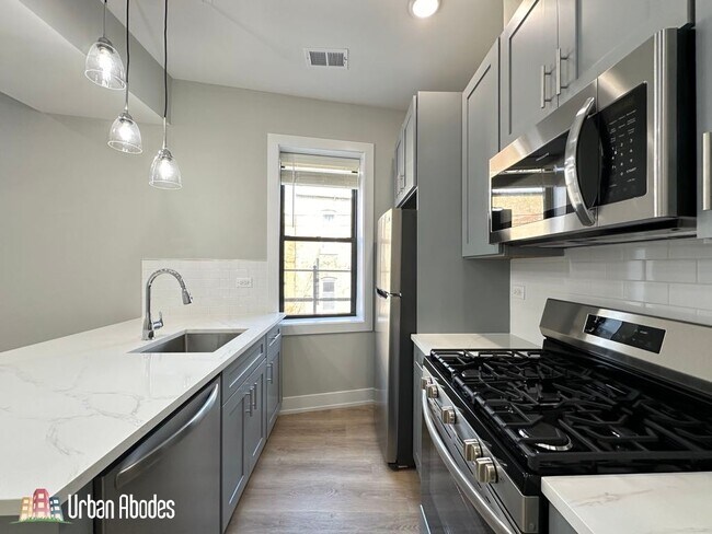 442 W Belden Ave unit A04C, Chicago, IL 60614 - photo 7