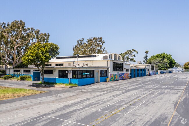 Mark Twain Middle School Gym